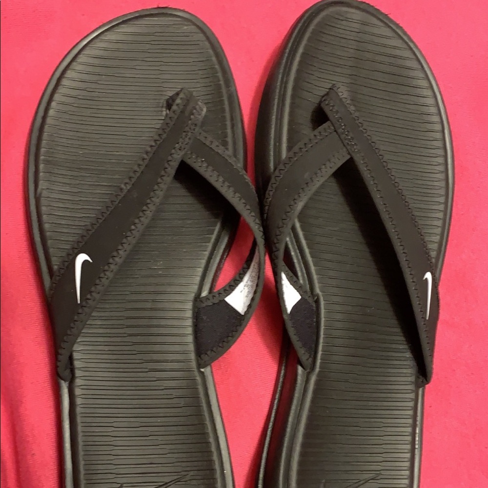 Nike ultra Celsius thong flip flops